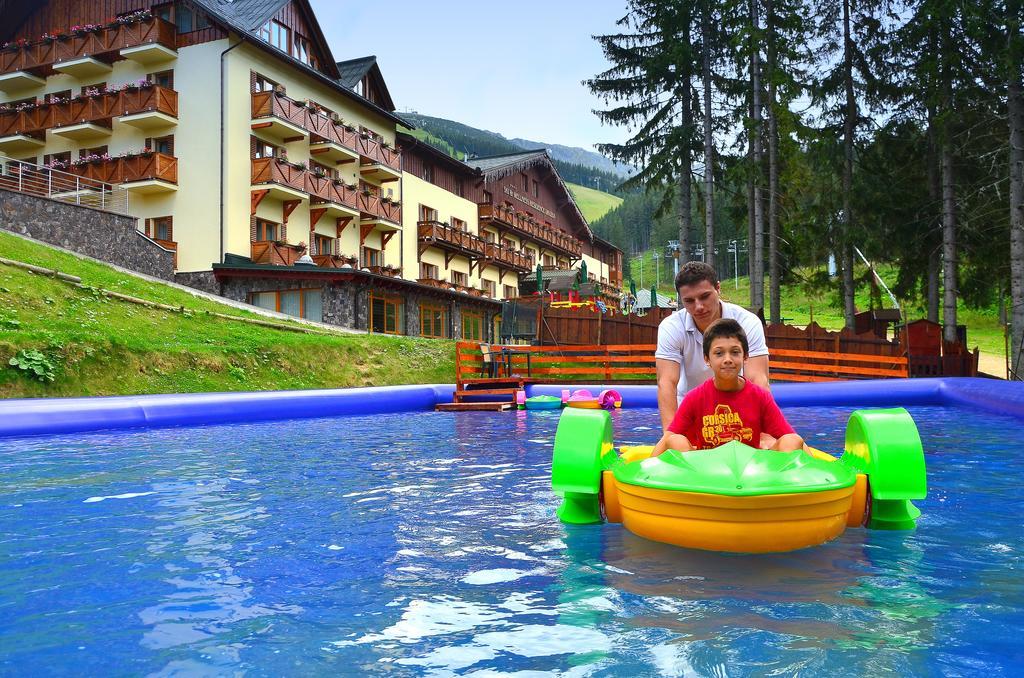 Ski & Wellness Residence Druzba Demänovská Dolina Dış mekan fotoğraf